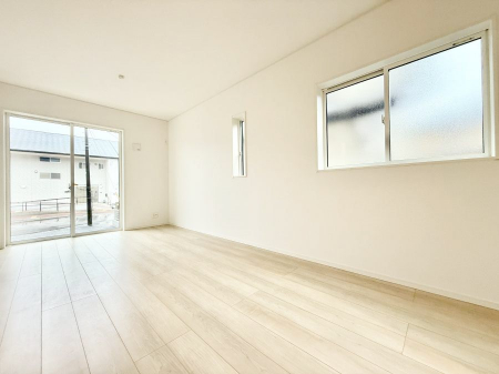 ���r���O�@���������R�Ɖ�b�����܂��A�S�n�悢�ЂƂƂ�