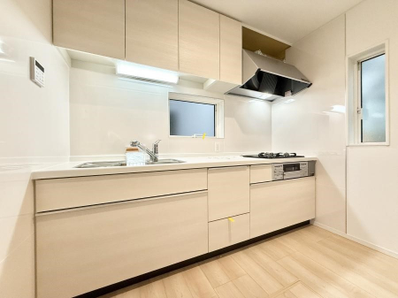 �L�b�`���@���������y���݂ƐH�ׂ�K����͂���L�b�`��