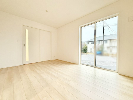 ���r���O�@���������R�Ɖ�b�����܂��A�S�n�悢�ЂƂƂ�