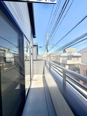 �o���R�j�[�@������ �G�߂̈ڂ낢����������J���I�ȋ�Ԃł�