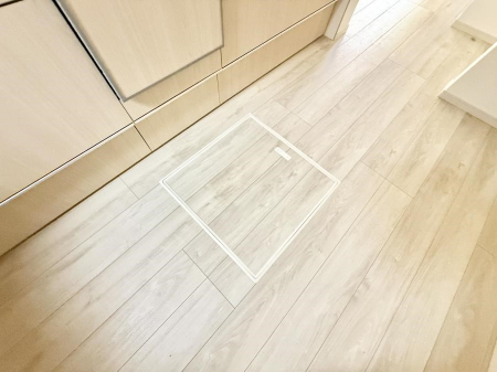 ���̑����ρ@�ݔ����B�ꂽ���[�X�y�[�X�ŉƑS�̂��X�b�L��