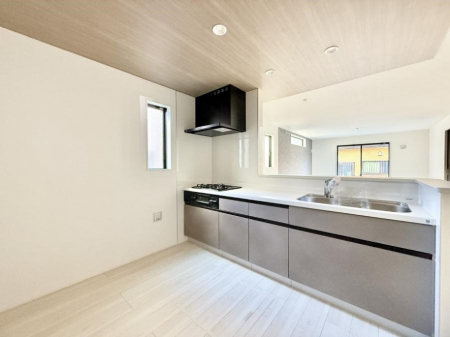 �L�b�`���@�����������������Ԃ����܂��A�Ί炠�ӂ��L�b�`��