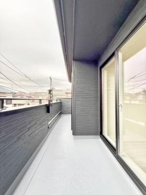 �o���R�j�[�@������ �G�߂̈ڂ낢����������J���I�ȋ�Ԃł�