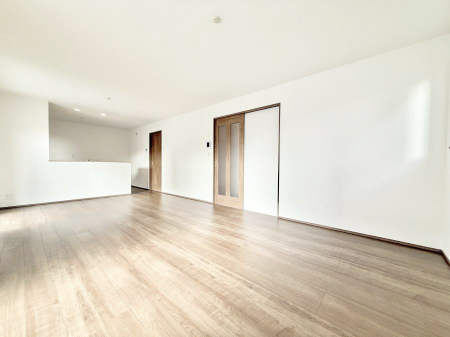 ���r���O�@���������R�Ɖ�b�����܂��A�S�n�悢�ЂƂƂ�