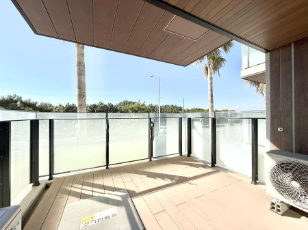 �o���R�j�[�@������ �G�߂̈ڂ낢����������J���I�ȋ�Ԃł�