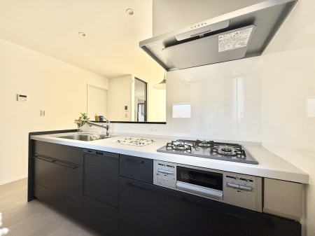 �L�b�`���@�������Ƒ����J��[�߂�A������̂���L�b�`��