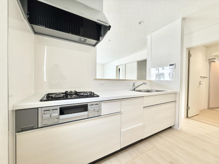 �L�b�`���@�������Ƒ����J��[�߂�A������̂���L�b�`��