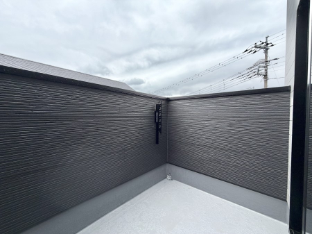 �o���R�j�[�@������ �G�߂̈ڂ낢����������J���I�ȋ�Ԃł�