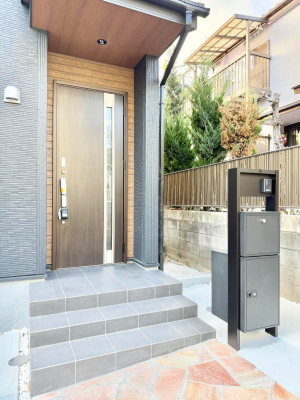 ���ց@�O�ρ� �V���v���Ŕ������A�Z�܂��̑���ۂ��ʂ錺�ւł�