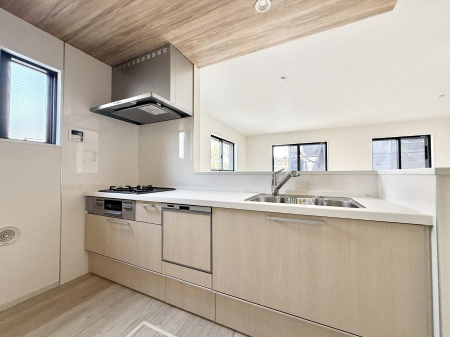 �L�b�`���@���������y���݂ƐH�ׂ�K����͂���L�b�`��