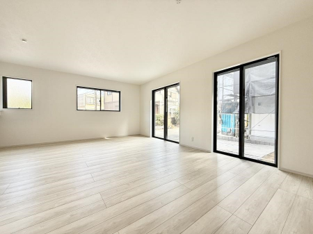 ���r���O�@���������R�Ɖ�b�����܂��A�S�n�悢�ЂƂƂ�