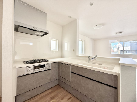 �L�b�`���@�������A�C�f�A�L����A�N���G�C�e�B�u�ȗ������