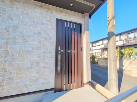 ���ց@�O��