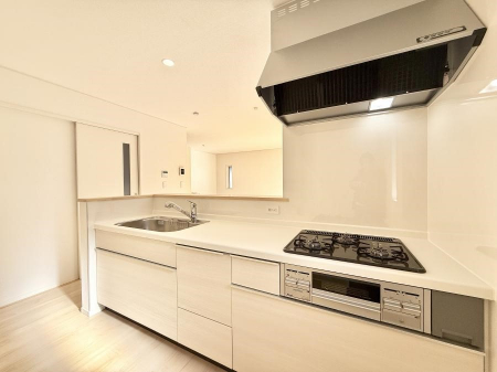 �L�b�`���@���������y���݂ƐH�ׂ�K����͂���L�b�`��