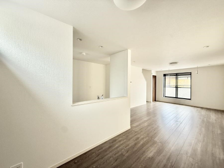 ���r���O�@�����������������Ɠ��ʂɂ���A�e���̋��