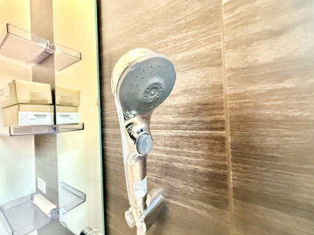 ���̑����ρ@�ݔ����킴�킴�V�����[�����̃��o�[�܂Ŏ��L�΂��K�v���Ȃ��A�ȒP�Ɏ~���ł���