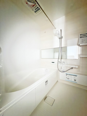 �����@����