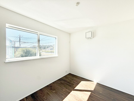 �q�������@�������v���C�x�[�g��ԂƂ��ĐÂ��ŗ�������������񋟂��Ă���܂�