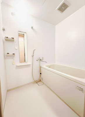 �����@����