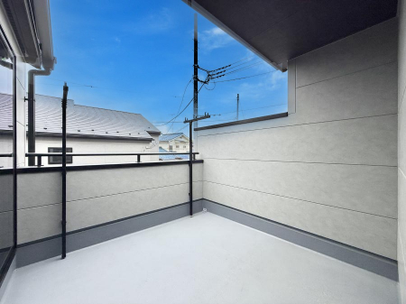 �o���R�j�[�@������ �G�߂̈ڂ낢����������J���I�ȋ�Ԃł�