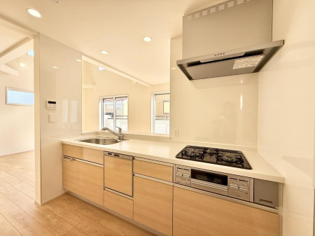 �L�b�`���@�������Ƒ����J��[�߂�A������̂���L�b�`��