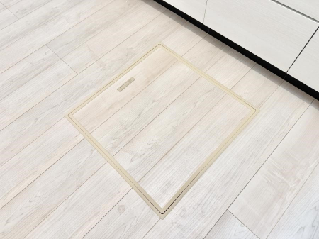 ���̑����ρ@�ݔ����B�ꂽ���[�X�y�[�X�ŉƑS�̂��X�b�L��