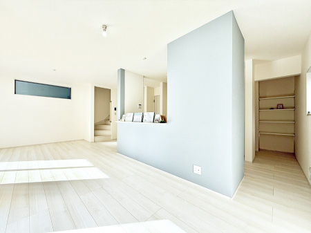 ���r���O�@�����������������Ɠ��ʂɂ���A�e���̋��