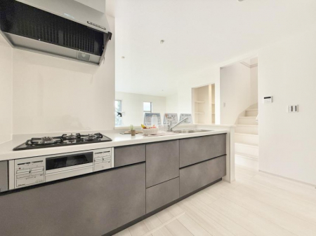 �L�b�`���@�������Ƒ����J��[�߂�A������̂���L�b�`��