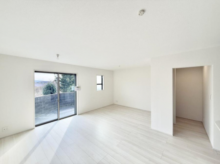 ���r���O�@���������S�n�̂����A���z�̃��r���O