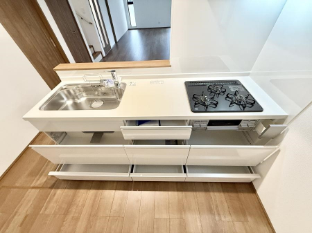 �L�b�`���@���������y���݂ƐH�ׂ�K����͂���L�b�`��