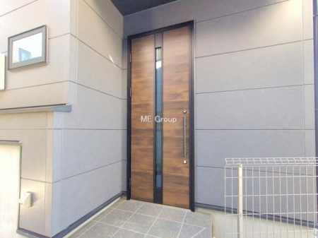 ���ց@�O��