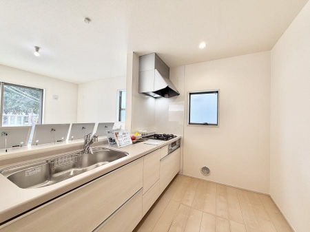 �L�b�`���@�������V���v���ŋ@�\�I�A�����g���₷���L�b�`��