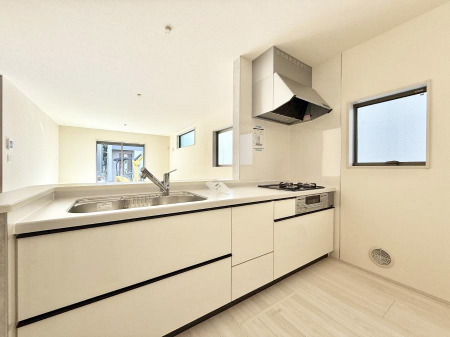 �L�b�`���@�������L���C�ɕЕt���A�g���₷���L�b�`��