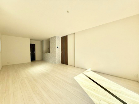 ���r���O�@���������R�Ɖ�b�����܂��A�S�n�悢�ЂƂƂ�