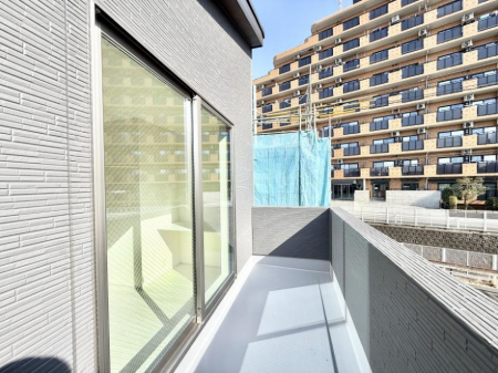 ���ӊ��@�X�[�p�[ 400m �C�g�[���[�J�h�[�Ó��X