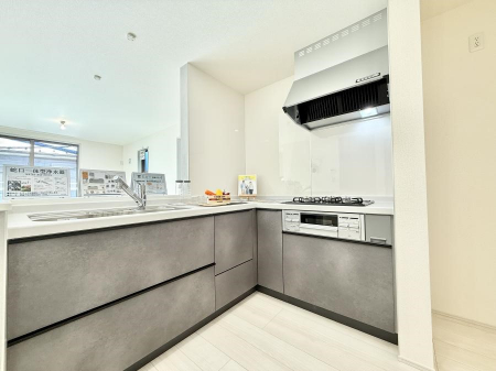 �L�b�`���@�������L���C�ɕЕt���A�g���₷���L�b�`��