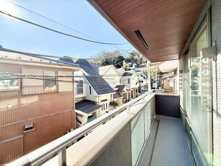 �o���R�j�[�@������ �G�߂̈ڂ낢����������J���I�ȋ�Ԃł�