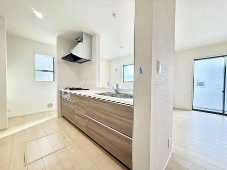 �L�b�`���@�������Ƒ����J��[�߂�A������̂���L�b�`��