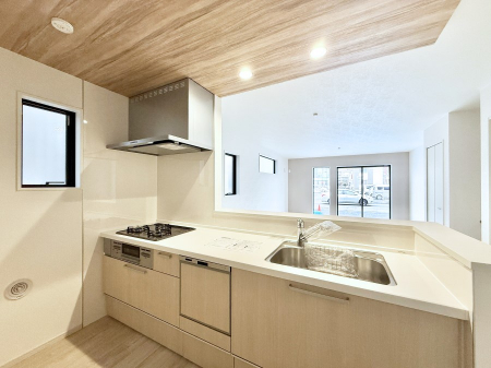 �L�b�`���@�������Ƒ����J��[�߂�A������̂���L�b�`��