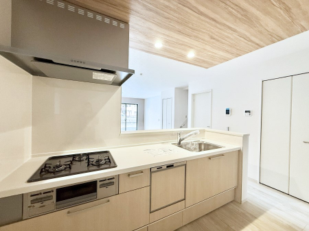 �L�b�`���@���������y���݂ƐH�ׂ�K����͂���L�b�`��