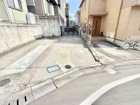 �@�O�ρ������̒��Ԃ����K��