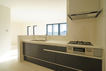 �L�b�`���@�������Ƒ����J��[�߂�A������̂���L�b�`��