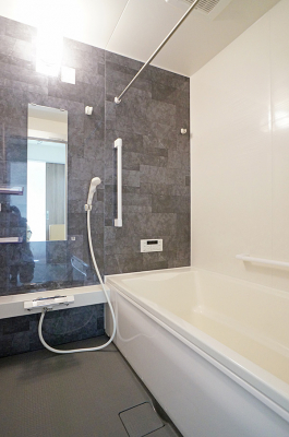 �����@�������������A������芰����o�X���[��