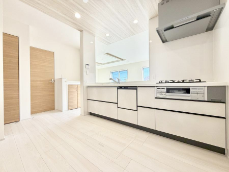 �L�b�`���@�������Ƒ����J��[�߂�A������̂���L�b�`��