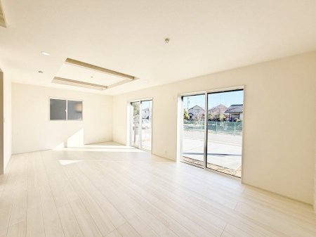 ���r���O�@���������R�Ɖ�b�����܂��A�S�n�悢�ЂƂƂ�