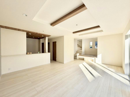 ���r���O�@���������났�ƏΊ炪�W�܂�A�S���܂郊�r���O