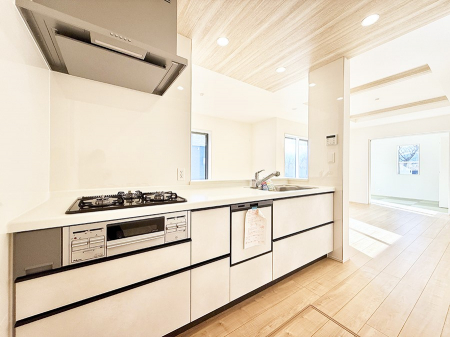 �L�b�`���@�������Ƒ����J��[�߂�A������̂���L�b�`��