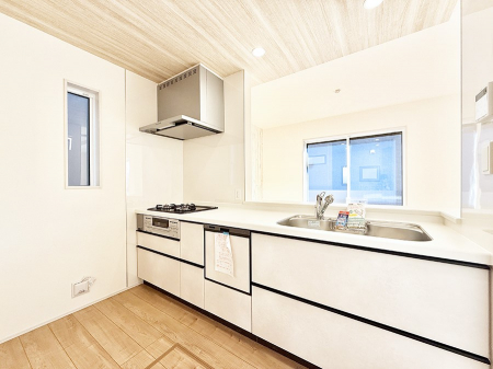 �L�b�`���@���������y���݂ƐH�ׂ�K����͂���L�b�`��