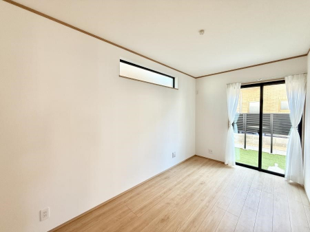 �Q���@����