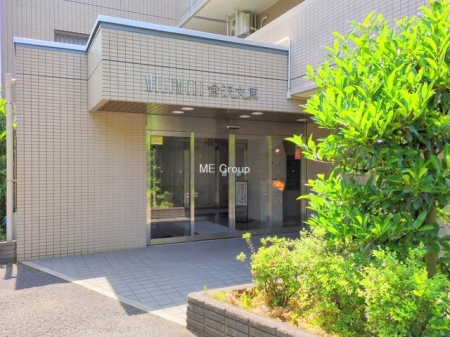 �G���g�����X�@�O�ρ��Ǘ��̍s���͂����G���g�����X�ň��S���ĕ�点����ł�